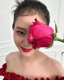 🌹 emoji Малышка Джису Telegram sticker 10 of 25
