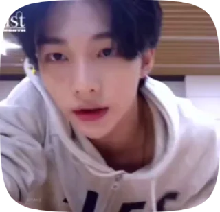 😭 emoji 𝚖𝚒𝚛𝚊𝚌𝚕𝚎 видео Telegram sticker 9 of 17
