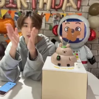 🎉 emoji jisung @mnsarch Telegram sticker 5 of 50