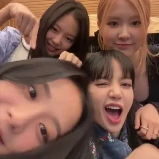 🌟 emoji Blackpink by @nikiikor 🐰 Telegram sticker 6 of 110