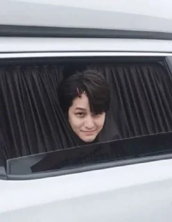😶 emoji Kim Bom 🖤 Telegram sticker 17 of 39