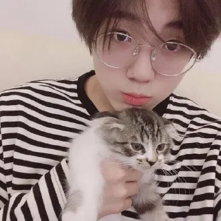 🥺 emoji seongminni~eee Telegram sticker 20 of 57