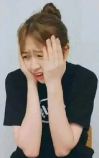 😭 emoji 🫧 @seunamiv ive |||6 members Telegram sticker 16 of 25