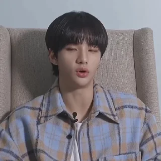💋 emoji hyunjin by @help_jenn Telegram sticker 23 of 30
