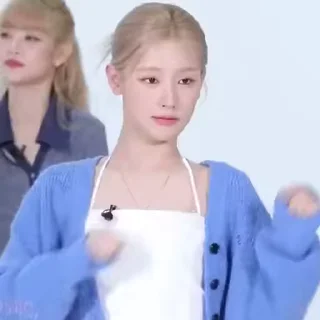 💃 emoji Miyeon 2 (G)I-DLE @gidle_sticker Telegram sticker 11 of 50