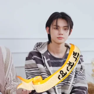 © emoji yeonbin ' @SWL1R Telegram sticker 11 of 30