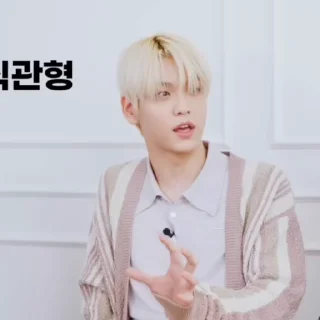 Sticker from yeonbin ' @SWL1R