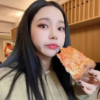 🍕 emoji `` Karina >> @horimiyaworld Telegram sticker 10 of 29