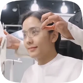 🌟 emoji Jisoo 💇🏻‍♀️ Help from Yun Telegram sticker 8 of 10