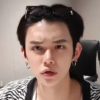🤨 emoji Yeonjun Telegram sticker 11 of 24
