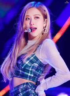 Sticker from blackpinnn💓