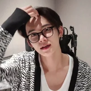 🎞 emoji StikYeonjon Telegram sticker 13 of 30