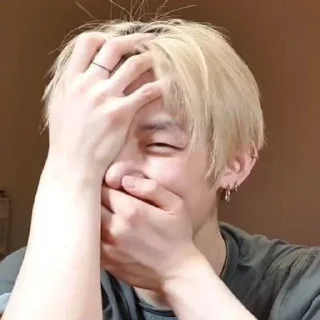 🤭 emoji котик ёнджун^^ Telegram sticker 24 of 120