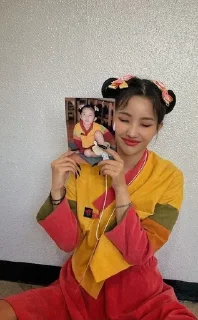 🌟 emoji (G)i-dle Telegram sticker 8 of 12