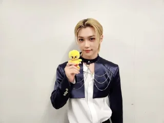 Sticker from Samira~stray_kids