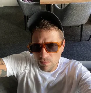 😎 emoji котик олежа 💘🥺 Telegram sticker 13 of 20