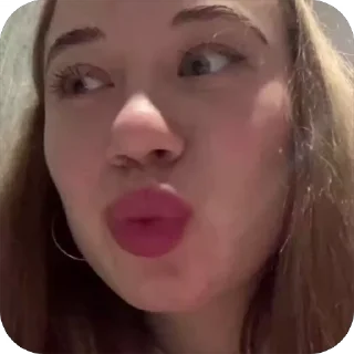 💋 emoji Ауе Еся @TgEmodziBot Telegram sticker 18 of 28