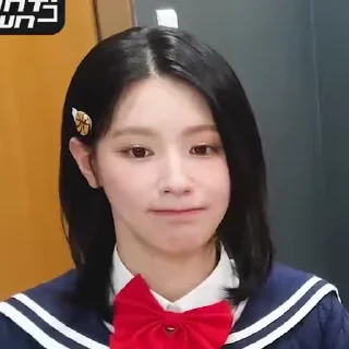 🤔 emoji Miyeon 4 (G)I-DLE @gidle_sticker Telegram sticker 18 of 50