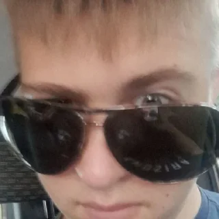 🤨 emoji Две легенды Telegram sticker 8 of 45