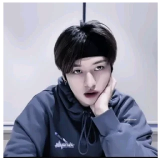😐 emoji стикеры 🐰🤍 Telegram sticker 7 of 40