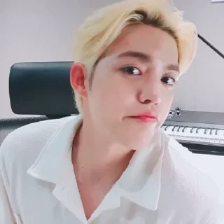 Sticker from SEUNGCHEOL @SRRQ1