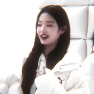 🧛‍♀️ emoji wonyoung★ @koreanpophelp Telegram sticker 15 of 17