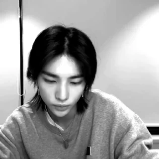 Sticker from hyunjin @mikkipid