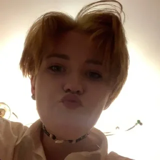 😙 emoji богема юн 💅 Telegram sticker 13 of 40