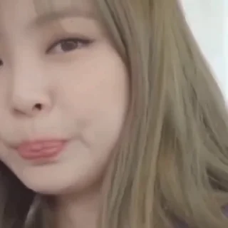 🩰 emoji ★‌ jennie ˚.﹆ by @impisya Telegram sticker 14 of 30