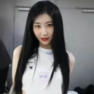 Sticker from chaeryoung ((itzy)) @sevenhelpp