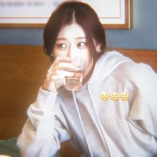 🌟 emoji Lee Chaeryeong @Will2219 Telegram sticker 21 of 28