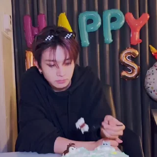 🎂 emoji hee 𖥻 @helpenha Telegram sticker 20 of 30