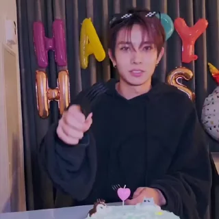 🎂 emoji hee 𖥻 @helpenha Telegram sticker 18 of 30