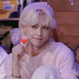 ❤️ emoji 𝐟𝐨𝐫 𝐦𝐲 𝐬𝐭𝐚𝐫𝐬♡ Telegram sticker 18 of 70