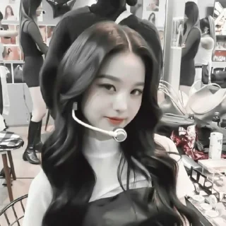 Sticker from 𖥻 wonyoung : 🧴 : @lumicore_present