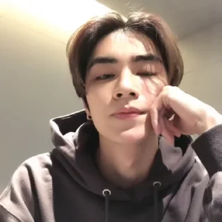 🍾 emoji xiaojun @SSICTS Telegram sticker 8 of 35