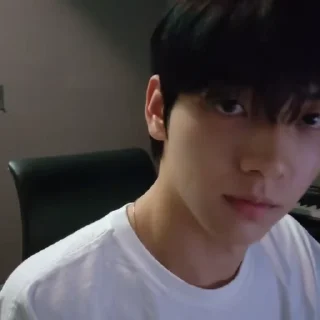 Sticker from soobin @h7pm0a