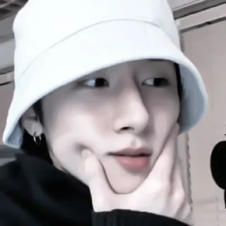 👟 emoji [👟]  ;; changkyun ;; @smstickerr Telegram sticker 14 of 40