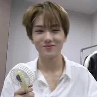 Sticker from jisung by @stikersnct