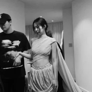 Sticker from Met Gala_Jennie '24 vlog