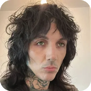 🎸 emoji оля сукес bmth :: @sacredhurts Telegram sticker 4 of 120