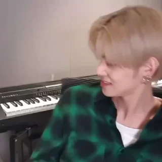Sticker from yeonjun @G1XxQ