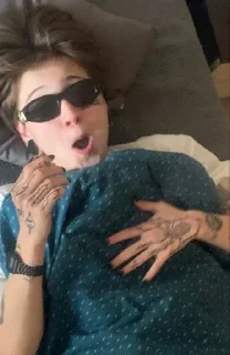 🌟 emoji Марина 33 года Telegram sticker 19 of 25