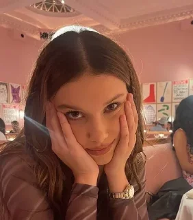 🫶 emoji Millie Bobby Brown Telegram sticker 24 of 60