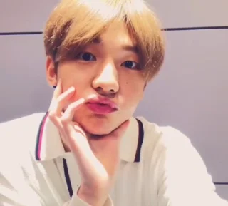 🌟 emoji hyunjin @ARA2VH Telegram sticker 3 of 34