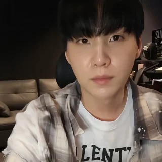 Sticker from yoongi @bonesdolly