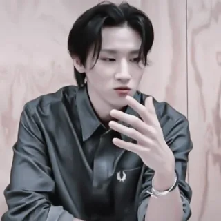 👟 emoji [👟]  ;; changkyun ;; @smstickerr Telegram sticker 5 of 40