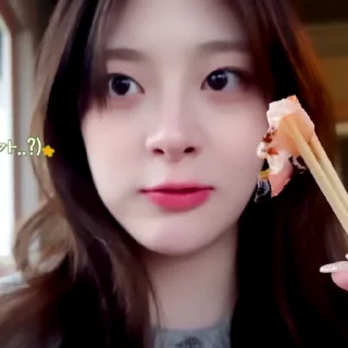 Sticker from «🫶» SEEUN  @yumhaestikers