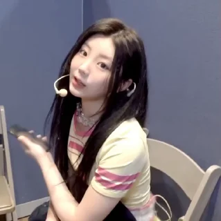 🤩 emoji Wonhee  |  @leeiwonhe @TgEmodziBot Telegram sticker 11 of 47