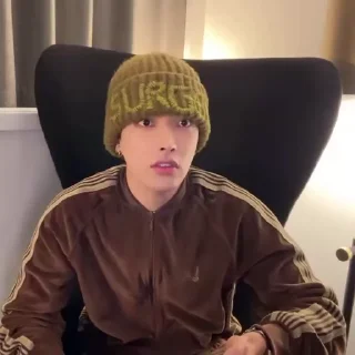 Sticker from hongjoong @aimkts